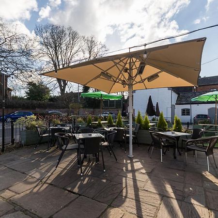 The Littleton Arms Hotel Penkridge Kültér fotó
