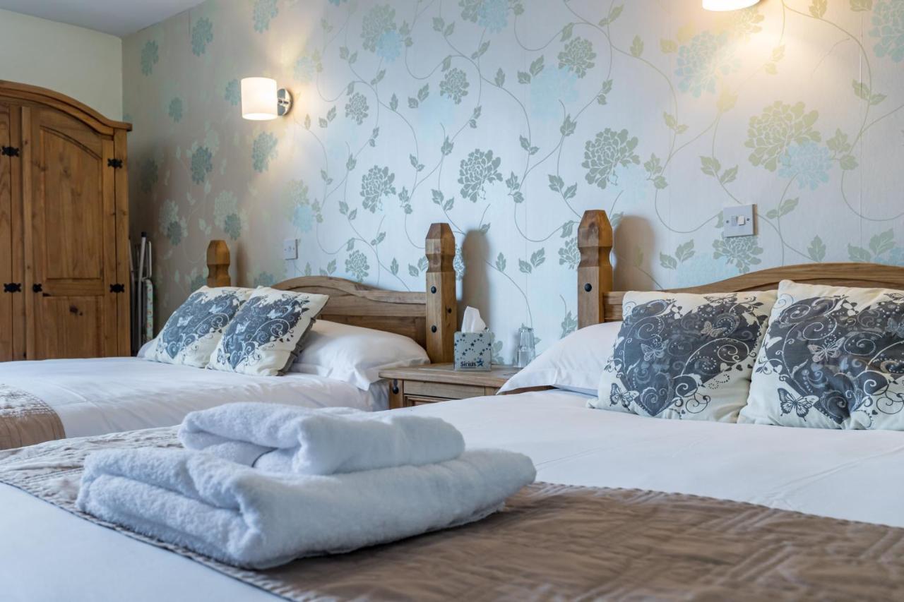 The Littleton Arms Hotel Penkridge Kültér fotó
