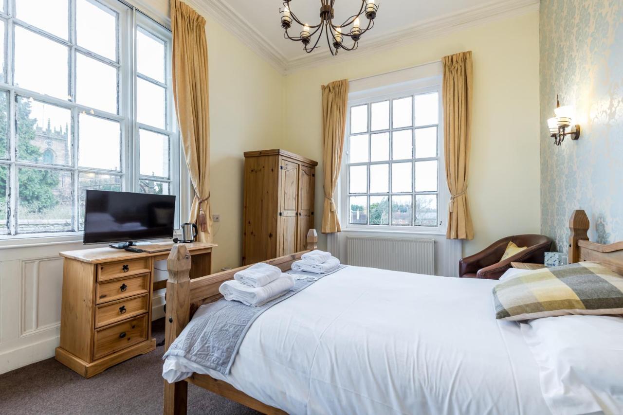 The Littleton Arms Hotel Penkridge Kültér fotó