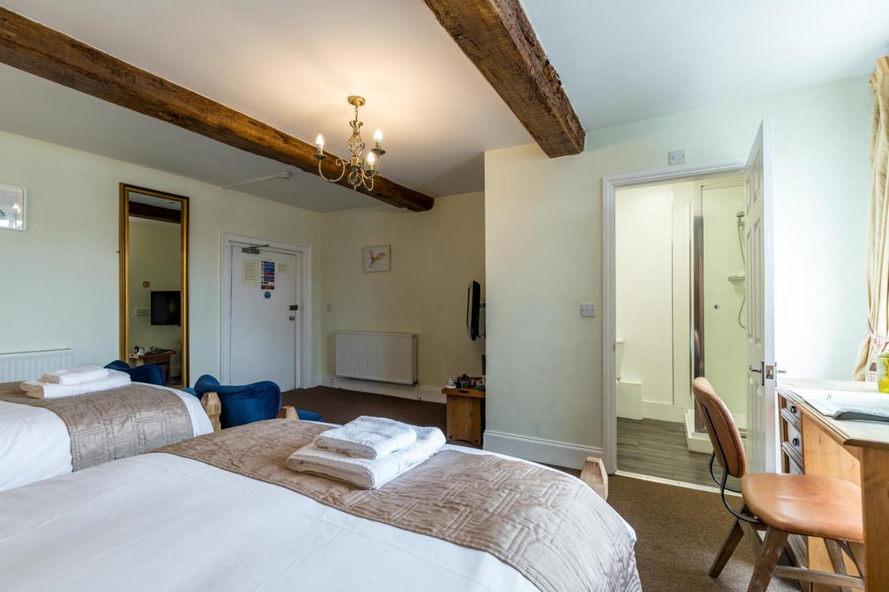 The Littleton Arms Hotel Penkridge Kültér fotó
