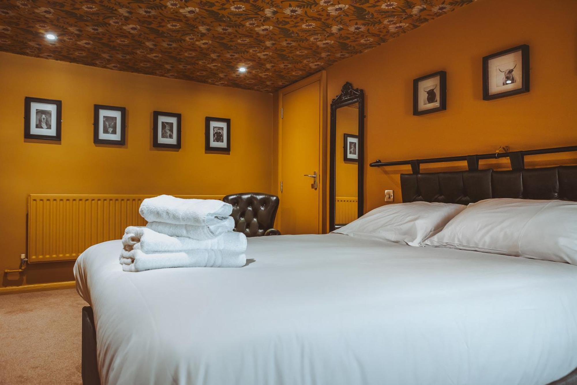 The Littleton Arms Hotel Penkridge Kültér fotó