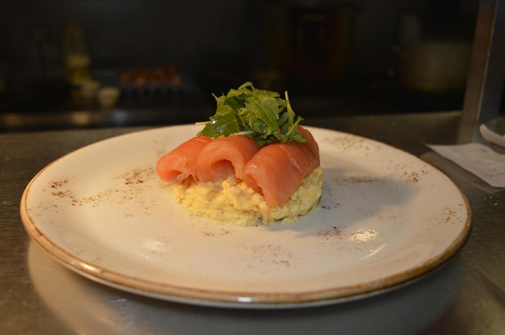 The Littleton Arms Hotel Penkridge Kültér fotó